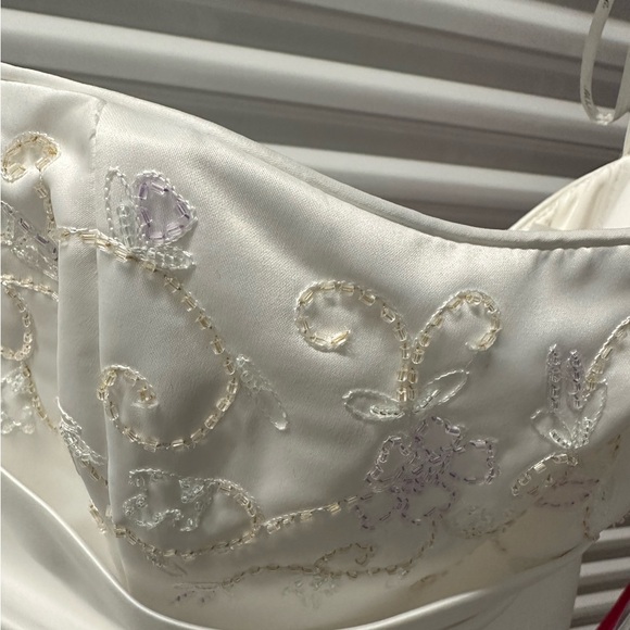 Beaded white wedding or pageant gown - Picture 4 of 8
